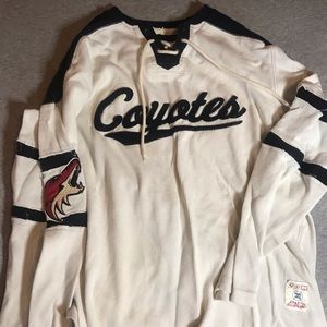 Arizona Coyotes official sweatshirt large